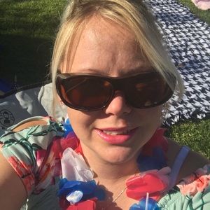 Meet your Posher, Savana